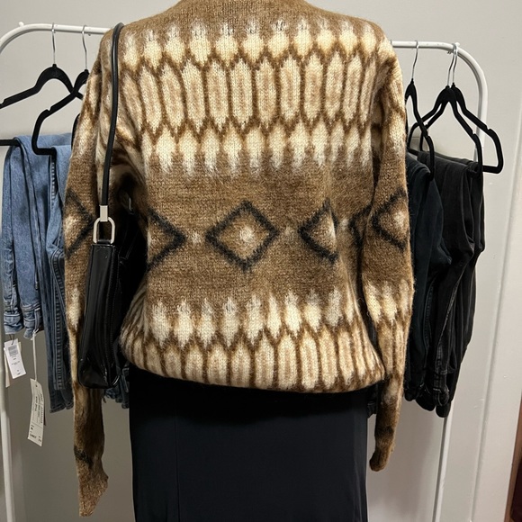 Beautiful pattern wool sweater - Picture 3 of 9